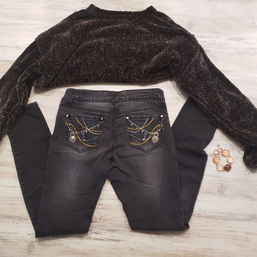 True Freedom Black Jeans with Chain Pockets